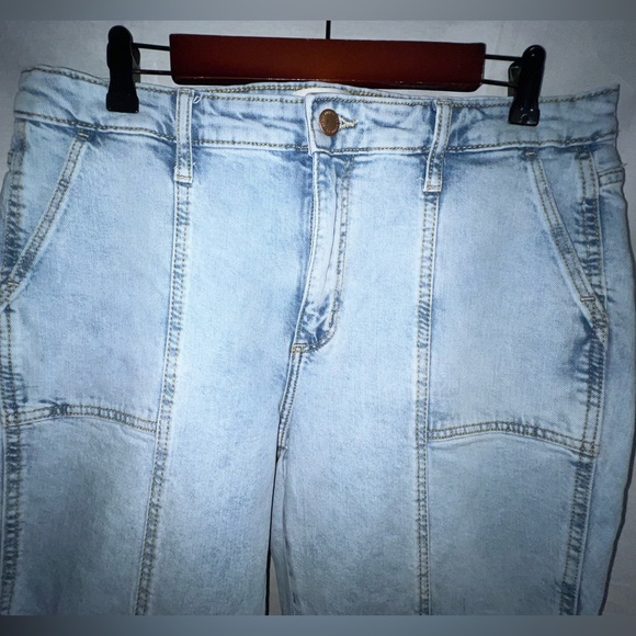 LNC Women's Universal Thread Goods Co.  Size 12 (31) High Rise - Picture 14 of 14